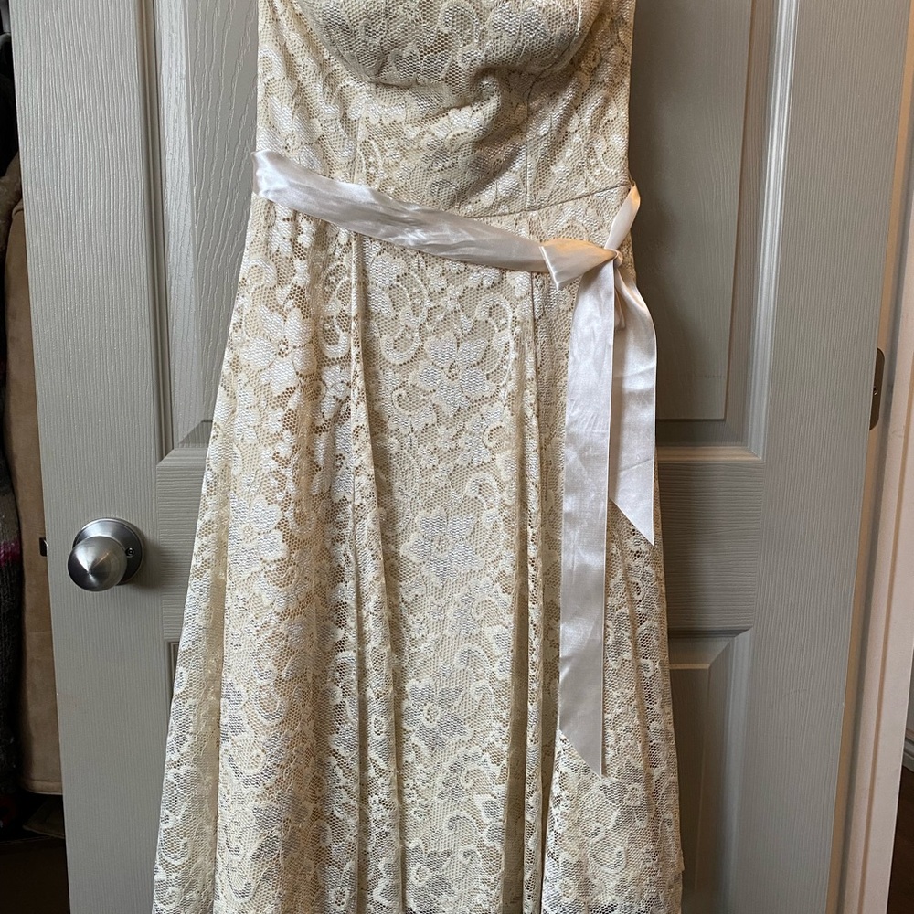 Cream A-line Strapless Wedding Dress